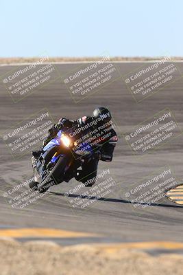 media/Jan-13-2024-SoCal Trackdays (Sat) [[9c032fe5aa]]/Bowl Exit Set 2 (1135am)/